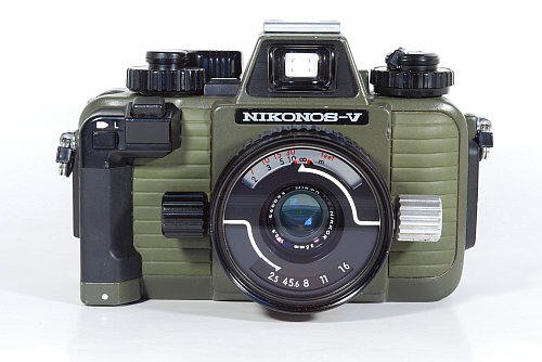 Nikonos V