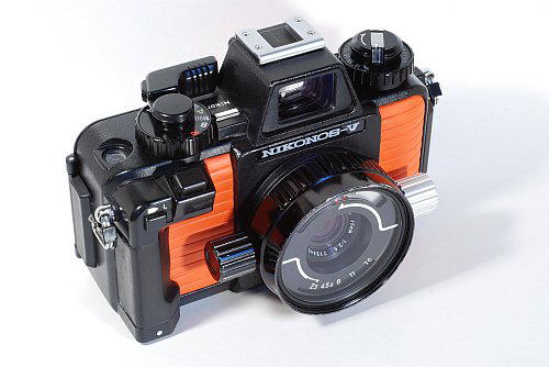 Nikonos V